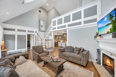 Custom-built and thoughtfully designed, this exceptional home - photo 7