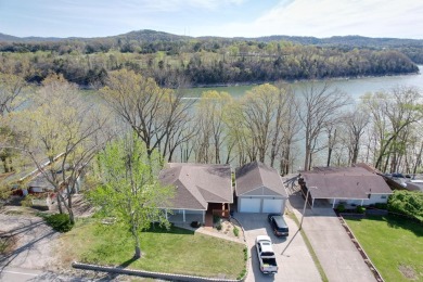 Lake Home For Sale in Bronston, Kentucky