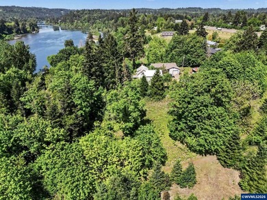 Perched above the Willamette River in Canby, this rare 7.46-acre - photo 33