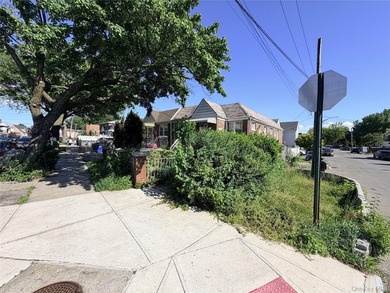 Opportunity in the Bronx. This 3 bedroom, 2 bath brick home sits - photo 8
