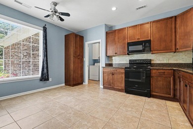 Welcome to this charming 3 bedroom, 2 bathroom ranch style home - photo 9