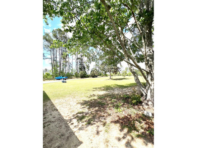 Enjoy lakefront living in Baymeadows with this 4-bedroom home - photo 2