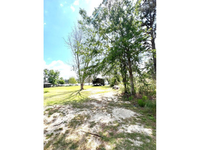 Enjoy lakefront living in Baymeadows with this 4-bedroom home - photo 5