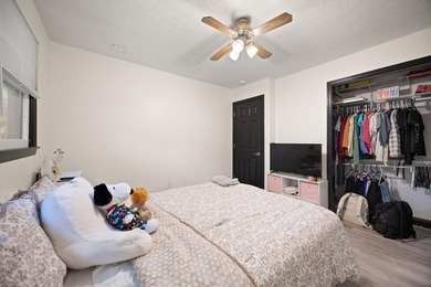 Welcome to this beautifully remodeled 4-bedroom, 1 full and 1 - photo 36