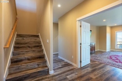Stunning 2 story luxury home with incredible views of the ocean - photo 6