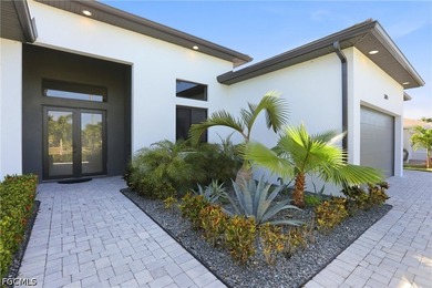 Welcome to Southwest Cape Coral luxury living. No flood - photo 5