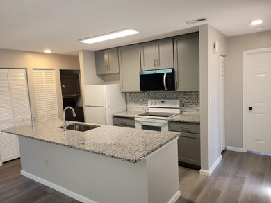 Welcome to this beautifully remodeled first floor 2-bed 2-bath - photo 6