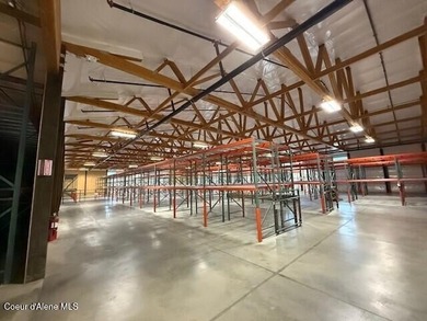 This 48,000 SqFt warehouse building is in excellent condition - photo 11