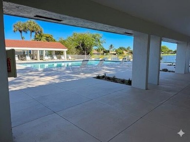 BEAUTIFUL SPLIT 3/2.5 HOME situated on an expansive 1/4-acre - photo 14