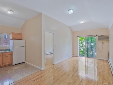 3 Family building for sale in prime Jamaica Estates with 2 - photo 17