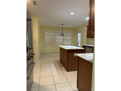 Beautiful corner lot! Lots of upgrades! Extra large screened - photo 17