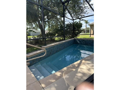 Beautiful corner lot! Lots of upgrades! Extra large screened - photo 19