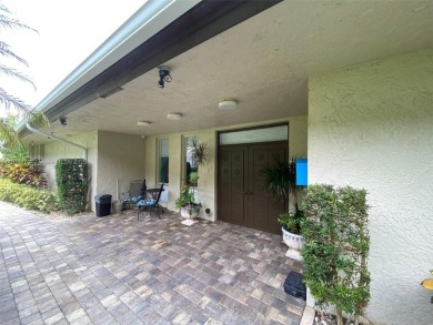 Lake Condo For Sale in Lauderhill, Florida