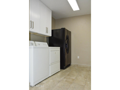This fully remodeled Sun City Doll House is available for rent! - photo 34