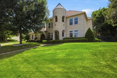 Luxury living awaits in this stunning, completely remodeled - photo 2