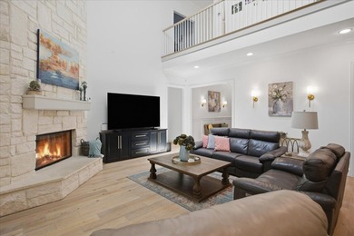 Luxury living awaits in this stunning, completely remodeled - photo 9