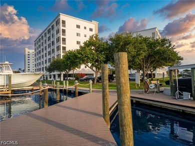 DEEP-WATER DOCK + HUGE DECK AREA #60 AT CASA MARINA - PRIME - photo 6