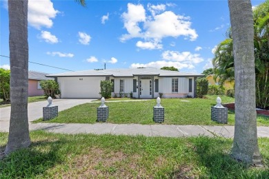 Clear Lake - Palm Beach County Home Active Under Contract in West Palm Beach Florida