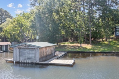 WATERFRONT BEAUTY -- TEJAS SHORES SUBDIVISION! - photo 2