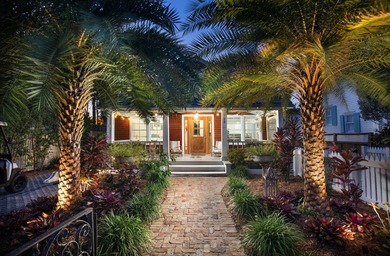 Private Old Town property with built-in income and exceptional - photo 3