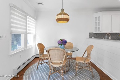 Premiere location - 3 blocks to the beach. Stunning 4 bedroom, 3 - photo 18