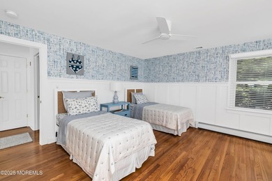 Premiere location - 3 blocks to the beach. Stunning 4 bedroom, 3 - photo 28