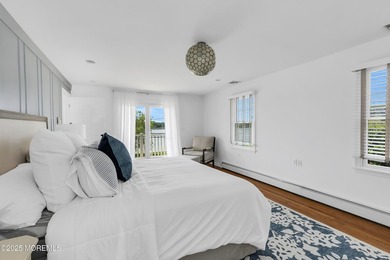 Premiere location - 3 blocks to the beach. Stunning 4 bedroom, 3 - photo 34