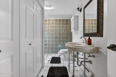COUNTRY CHARM MEETS MODERN COMFORT IN THIS INVITING FARMHOUSE - photo 40