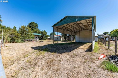 South Tenmile Lake Lot For Sale in Lakeside Oregon