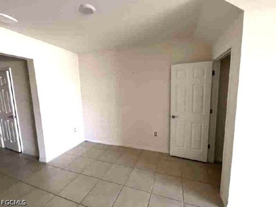 AUCTION. Affordable waterfront townhome offers 3 beds, 2.5 baths - photo 5