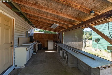 DUNE ACCESS RESIDENTIAL/RECREATIONAL LOT WITH RV STORAGE - photo 9