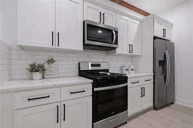 Recently remodeled condo for sale in Providence featuring 1 - photo 4