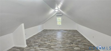 Newly renovated cape just outside of town limits of Warsaw - photo 8