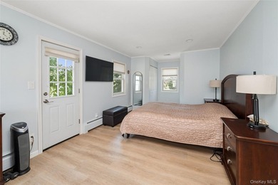 Welcome to Your Dream Home in the Heart of Merrick! Perfectly - photo 19