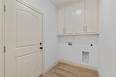 Now available as a pre-completion opportunity, this 3-bedroom - photo 33