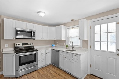 Welcome home to this totaly remodled ranch offering a - photo 4