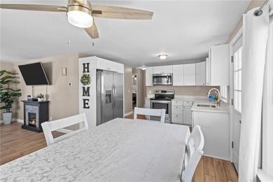 Welcome home to this totaly remodled ranch offering a - photo 6