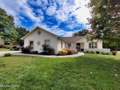 Fort Loudoun Lake Home Sale Pending in Knoxville Tennessee