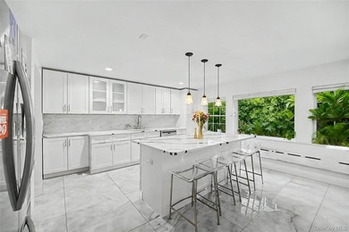 Welcome to this expansive and unique single-family home located - photo 7