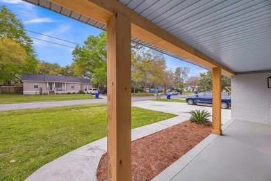 Welcome to your updated waterfront retreat in the desirable - photo 4