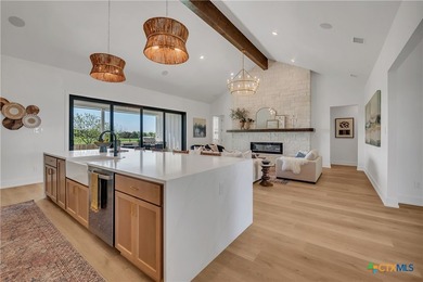 Exceptional design meets everyday comfort in this beautifully - photo 4