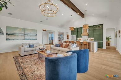 Exceptional design meets everyday comfort in this beautifully - photo 8