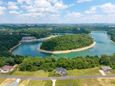 Stunning lake view home located in the highly desirable Serenity - photo 16