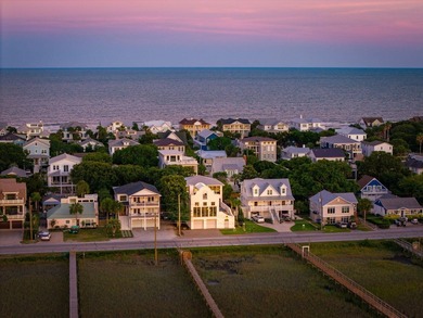 This home inspired by the Dutch West Indies is one of the most - photo 9