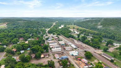 The CrossEyed Catfish on historic Main Street in Hardy is now - photo 20