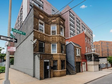 Great Opportunity! Newly Renovated Legal 2 family house with a - photo 1