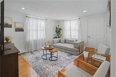 Welcome to your Narragansett coastal retreat! This charming - photo 1