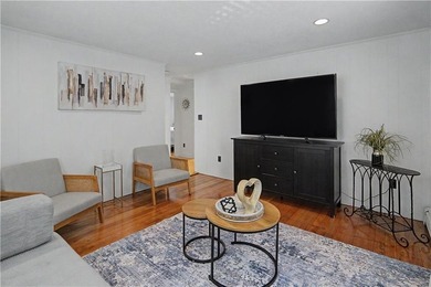 Welcome to your Narragansett coastal retreat! This charming - photo 2