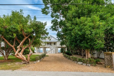 Charming oceanfront cottage located in the historic district of - photo 3