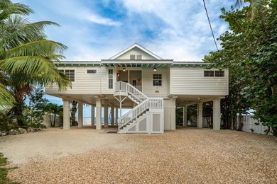 Charming oceanfront cottage located in the historic district of - photo 6
